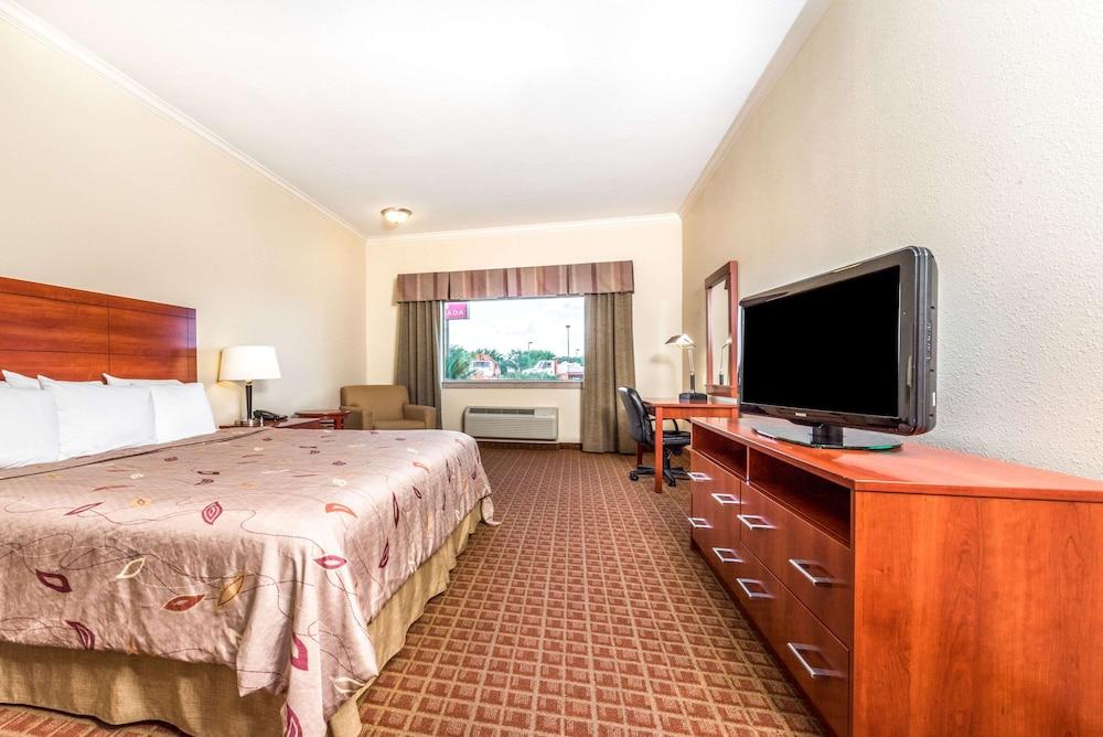 รามาดา บาย วินด์แฮม คอลเลจ สเตชั่น Hotel คอลเลจสเตชัน ภายนอก รูปภาพ