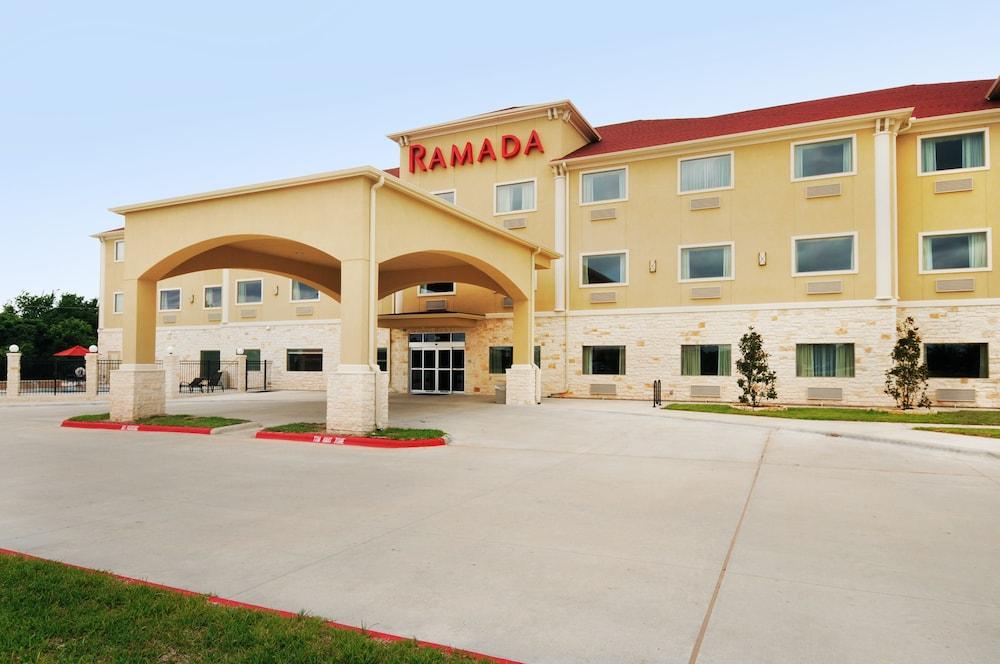 รามาดา บาย วินด์แฮม คอลเลจ สเตชั่น Hotel คอลเลจสเตชัน ภายนอก รูปภาพ