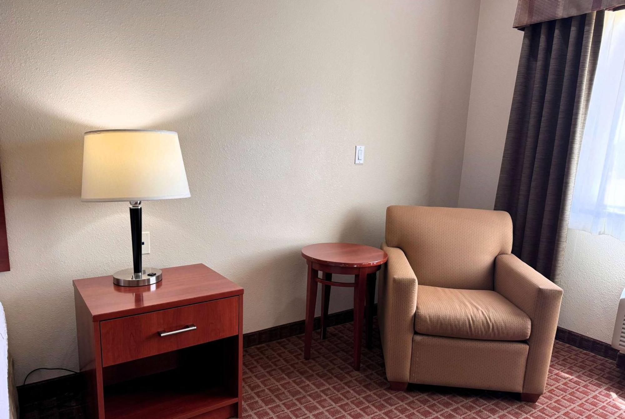 รามาดา บาย วินด์แฮม คอลเลจ สเตชั่น Hotel คอลเลจสเตชัน ภายนอก รูปภาพ